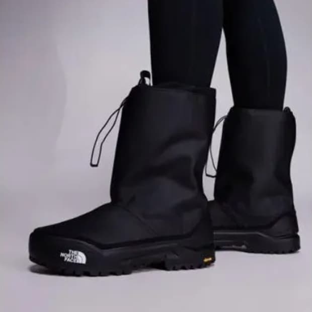 노스페이스 베이스캠프 200 wp 방한화 (260사이즈)