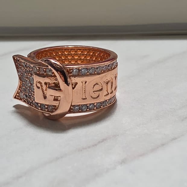 비비안웨스트우드 반지