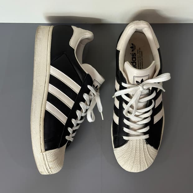 아디다스 슈퍼스타82 검흰 운동화