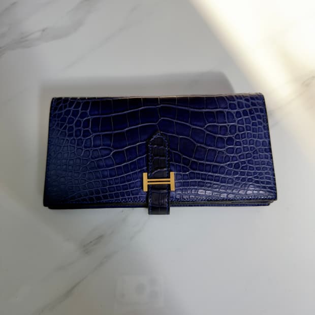 에르메스 베안 와니 악어 장지갑 금장 블루