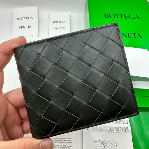 보테가베네타 인트레치아토 반지갑