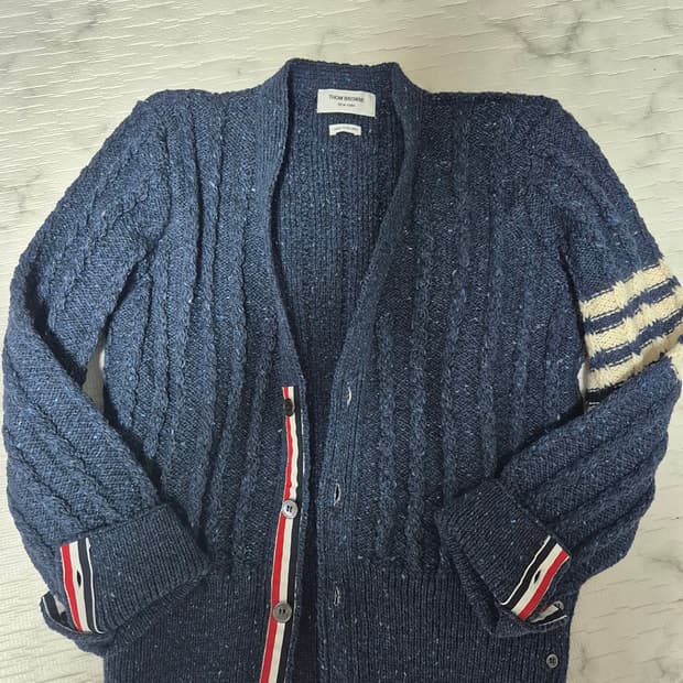 톰브라운 도네갈 가디건 판매합니다