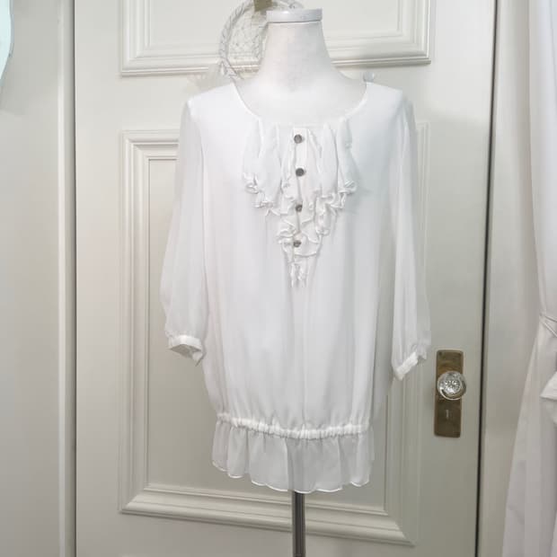 white ruffle detail loose blouse(size-9)