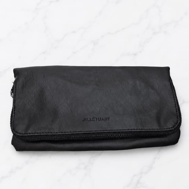 JILLSTUART 질스튜어트 클러치백 가방! 올블랙 색상~