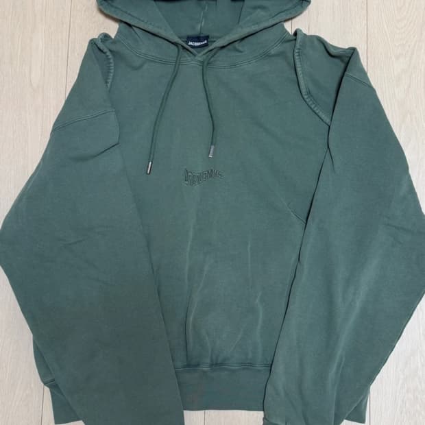 자크뮈스 다크그린 후드티