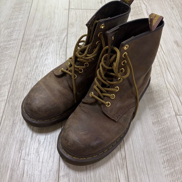 닥터마틴 1460 크레이지홀스 250