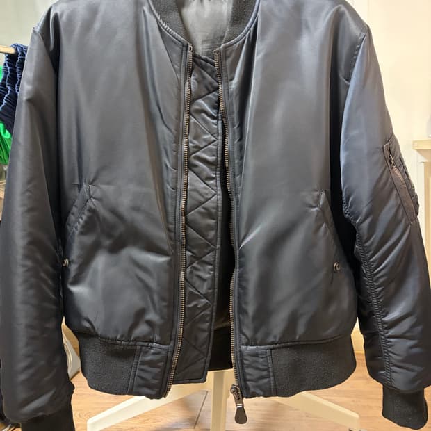 Sew ma-1 블랙 3사이즈 팝니다