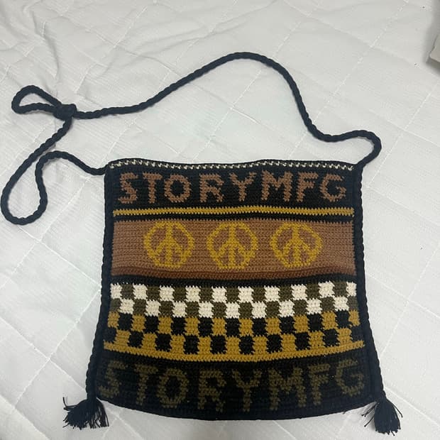 Story mfg 슬래시백