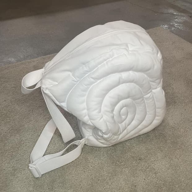 아컨시엘 달팽이 백팩 SNAILS DON'T COLLAPSE