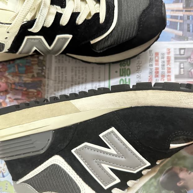 뉴발란스 574  레거시 블랙 275