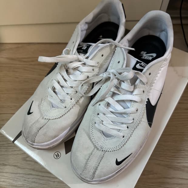 나이키 SB 코르테즈 흰색 스니커즈