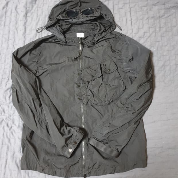 씨피컴퍼니 수류탄 자켓