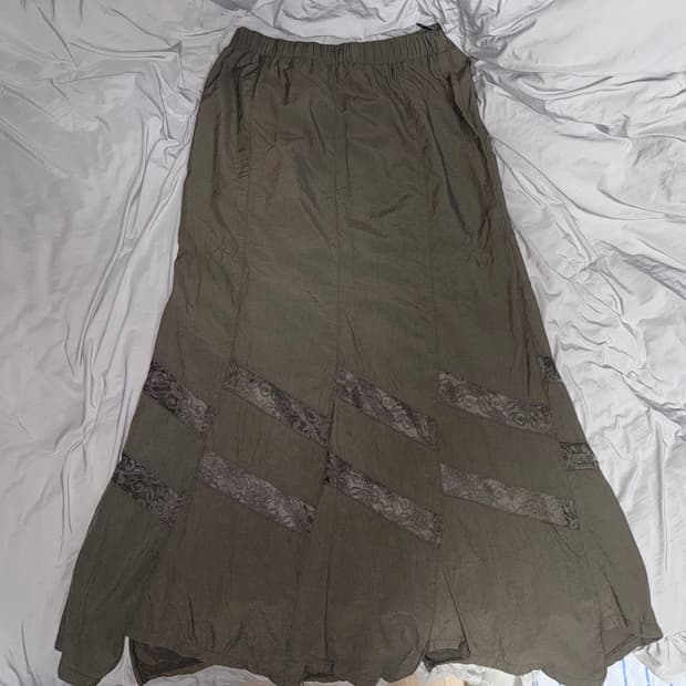 브라운 컷팅 롱 스커트