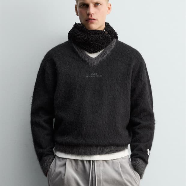 자라 X SR_A 콘트라스트 텍스처 스웨터 블랙 새상품