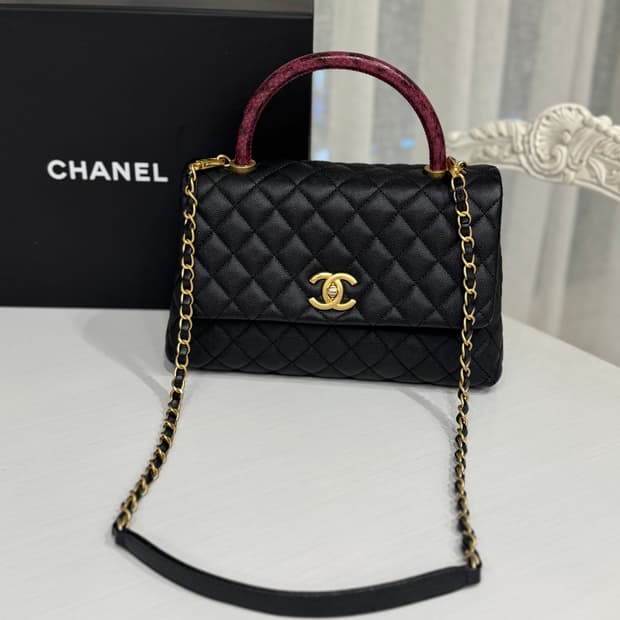 샤넬 코코핸들 캐비어 미디움 28사이즈