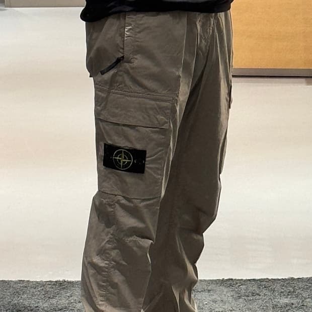 스톤아일랜드 레귤러테이퍼드 카고팬츠 30