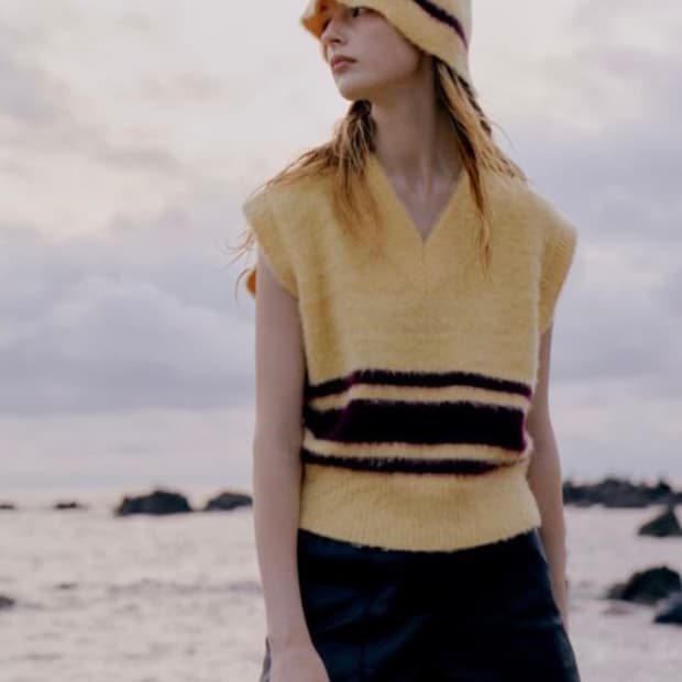 Moonsun Mohair knit vest
