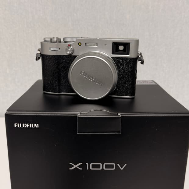 X100v 실버 판매합니다 