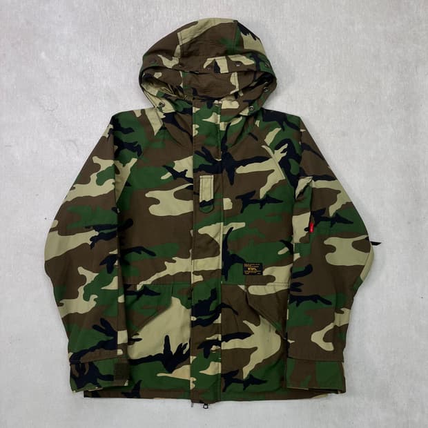 100 더블탭스 15FW 카모 후드 자켓