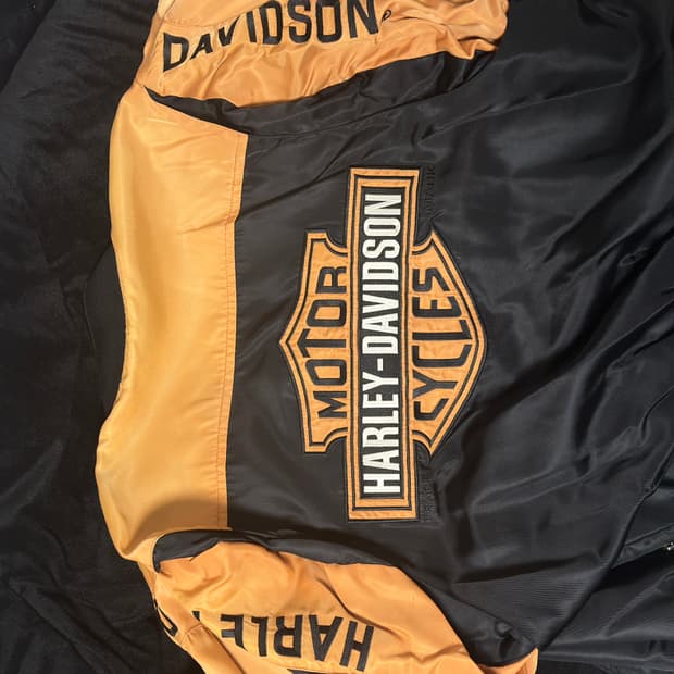 할리 데이비슨 봄버 M