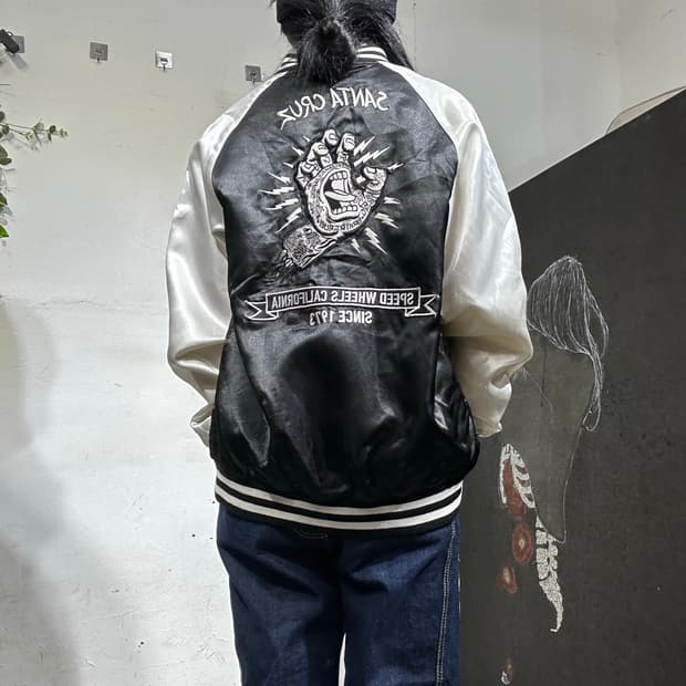 산타크루즈 y2k 손 자수 블랙 스카잔 L 