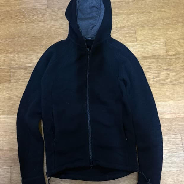 버버리 블랙라벨 니트 후드집업