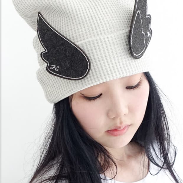 샵페어리 엔젤 날개 브로치 비니 brooch bulky beanie
