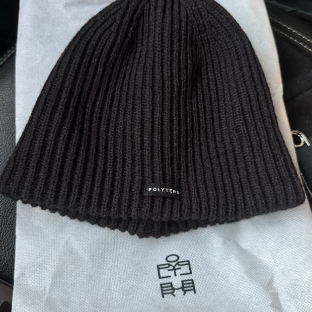 폴리테루 비니 블랙