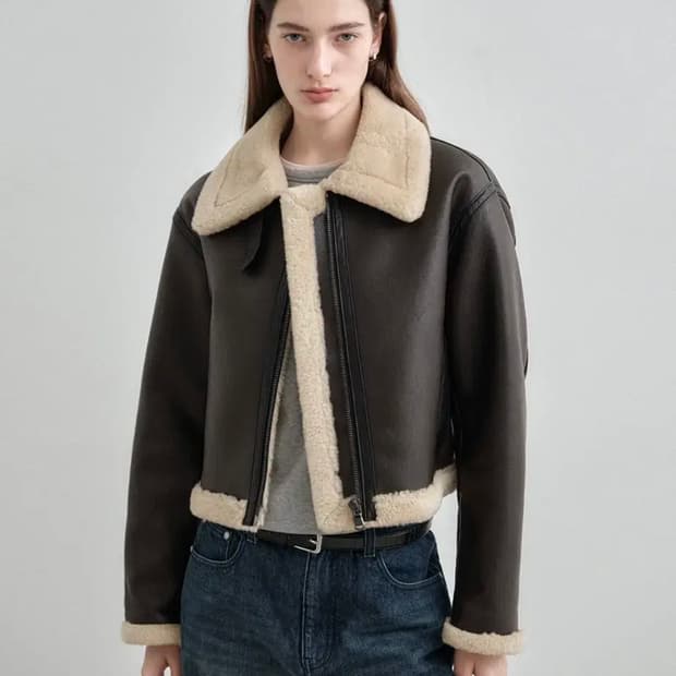 몽돌 무스탕 브라운