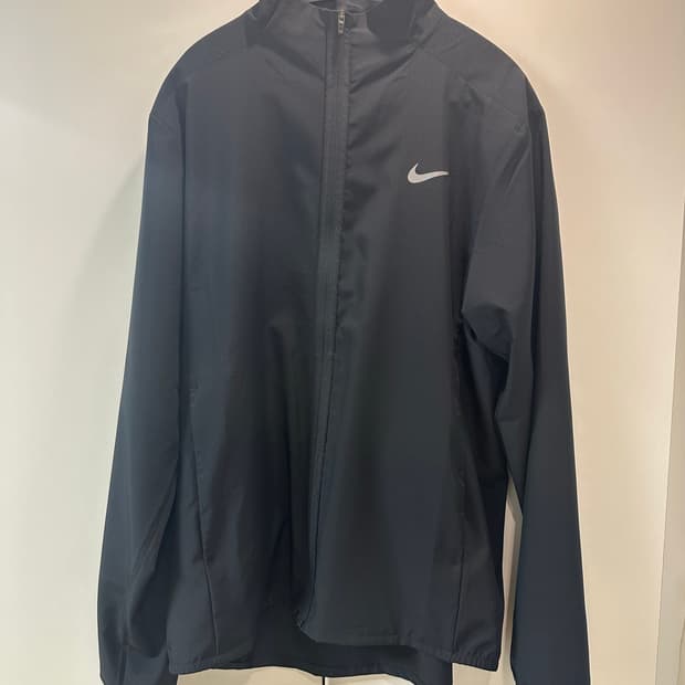 나이키 바람막이 m