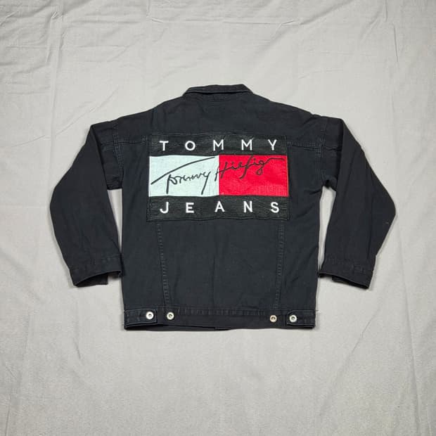 [타미힐피거] 후면 빅로고 패치 소매 지퍼 데님 자켓 | A00157