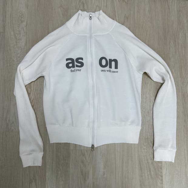 애즈온 솔트 집업 화이트