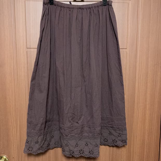 모리걸 하구미 일본 빈티지 브라운 핀턱 펀칭 자수 레이스 미디 스커트