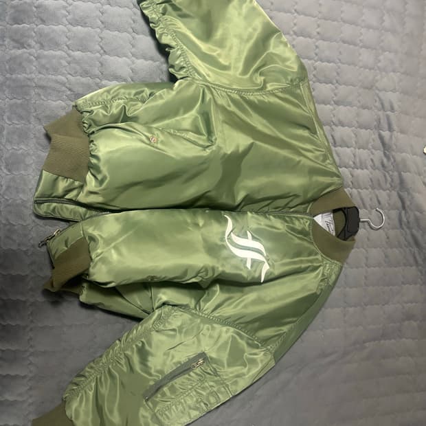 샵페어리 봄버 카키