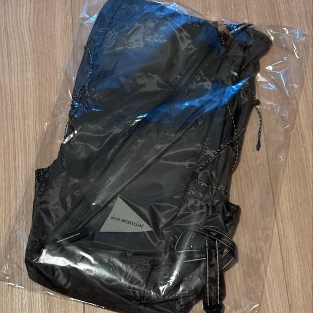 And wander Sil Daypack 백팩