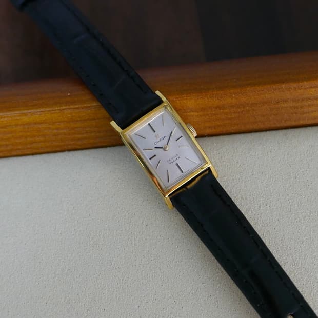 오메가 빈티지 드빌 튈러 탱크 여성용 시계