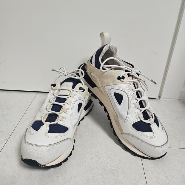 메종 마르지엘라 Maison Margiela 시큐리티 러너
