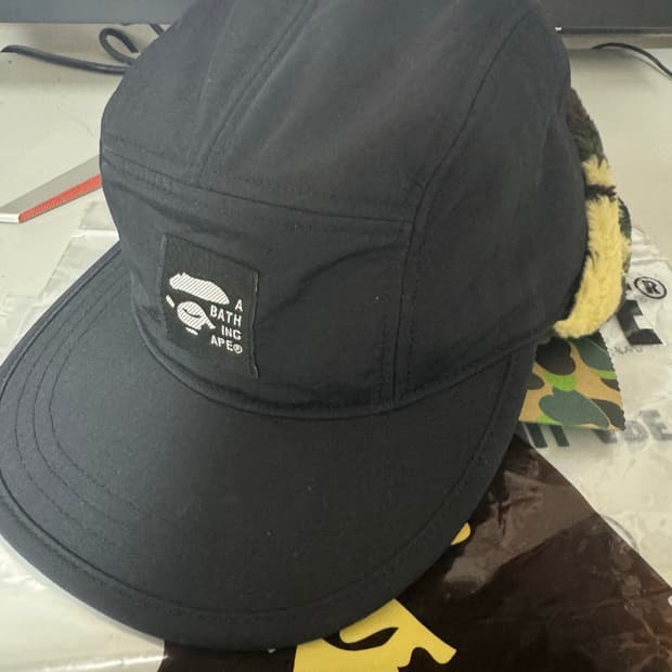 택도 안 땐 베이프 모자!