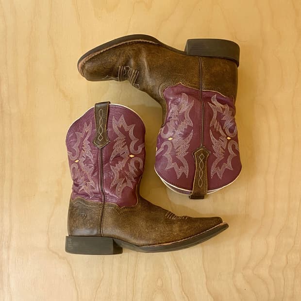 ARIAT square toe western boots