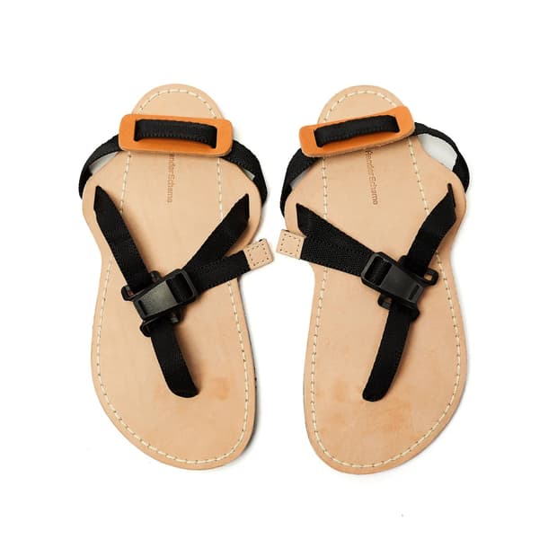 Hender Scheme 핸더스킴 디바이스 스트랩 샌들