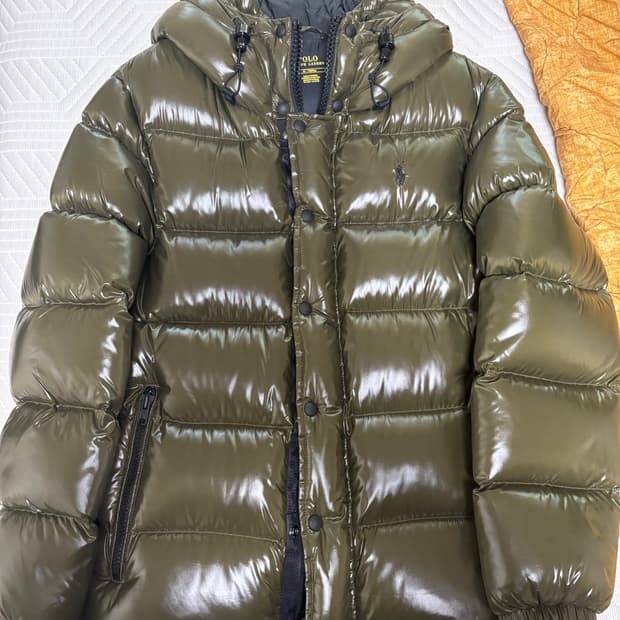 정품)랄프로렌 글로시 패딩 M사이즈