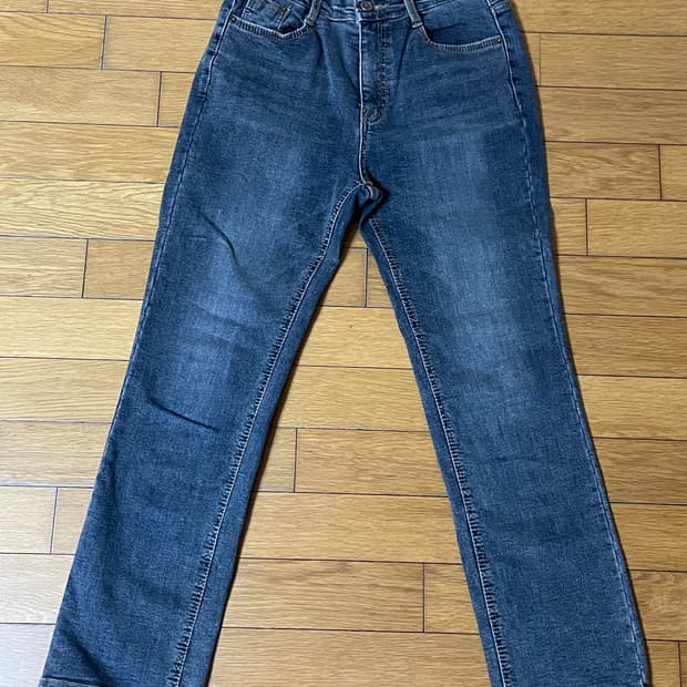 밀리언코르 스트레이트핏 흑청 XL