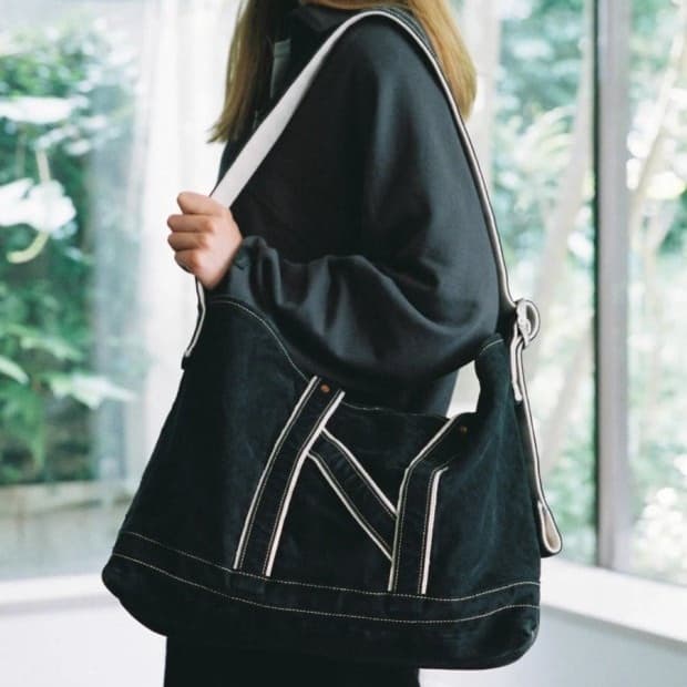 나이스네스(NICENESS)  L.lesh  숄더 토트백 블랙