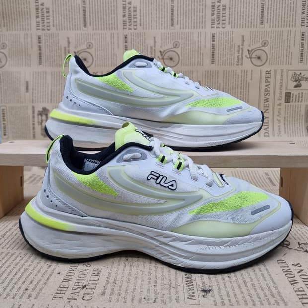 휠라 케이스N3 여성운동화240