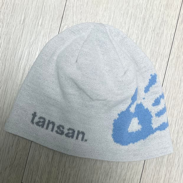 탄산마그네슘 자카드 핸드 윙 비니 화이트