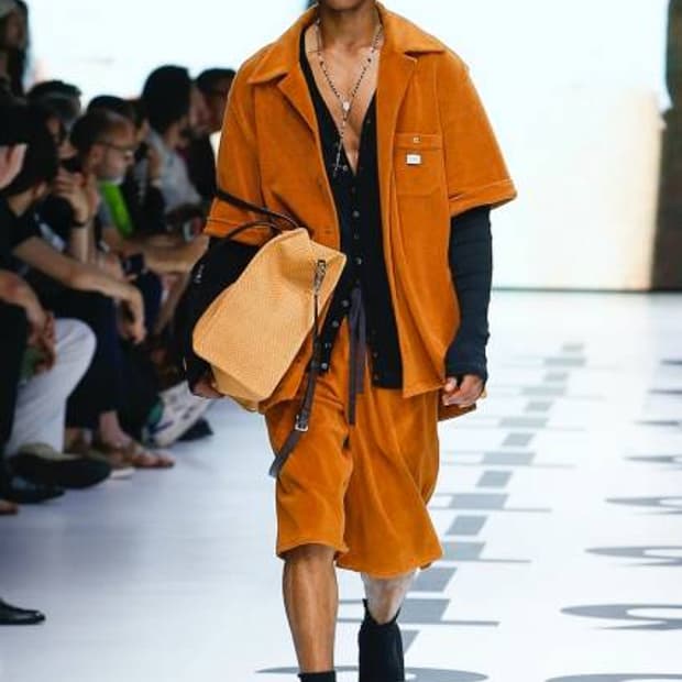 돌체앤가바나 런웨이 메인 로고 셔츠