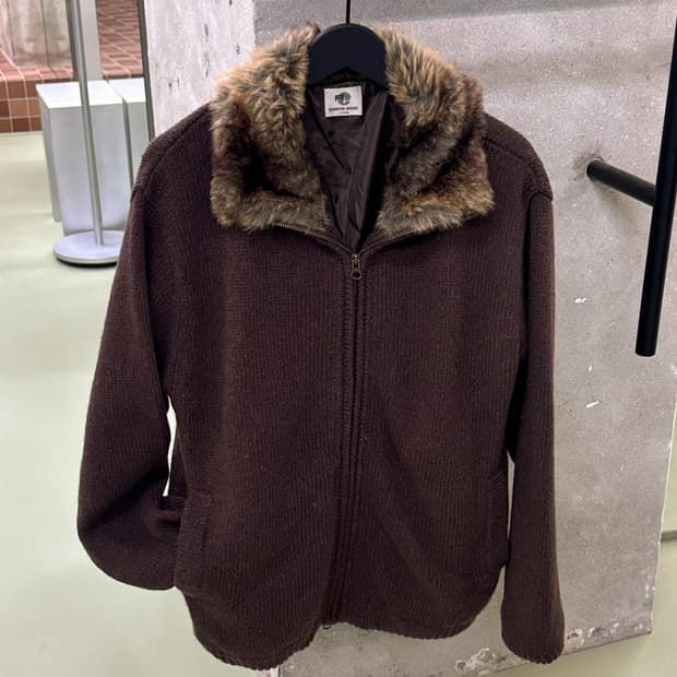 fur collar oversized zip up knit