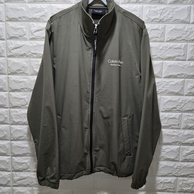 캘빈클라인 퍼포먼스 집업자켓 100