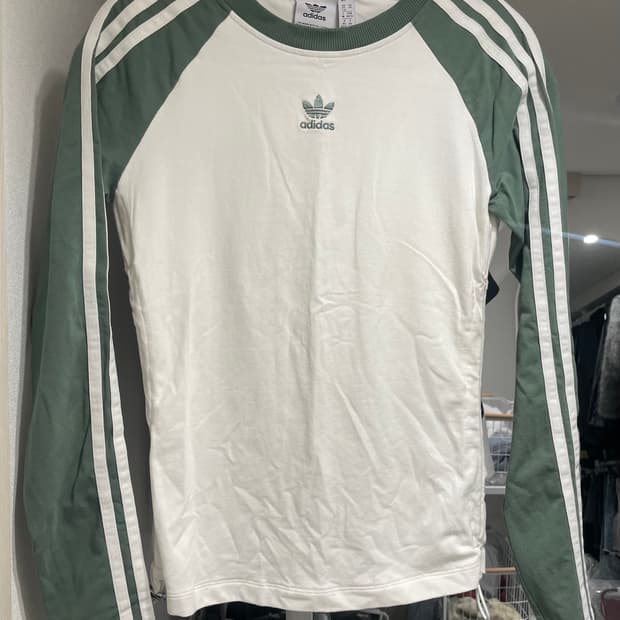 아디다스 슬림핏 롱슬리브 그린 IY3197