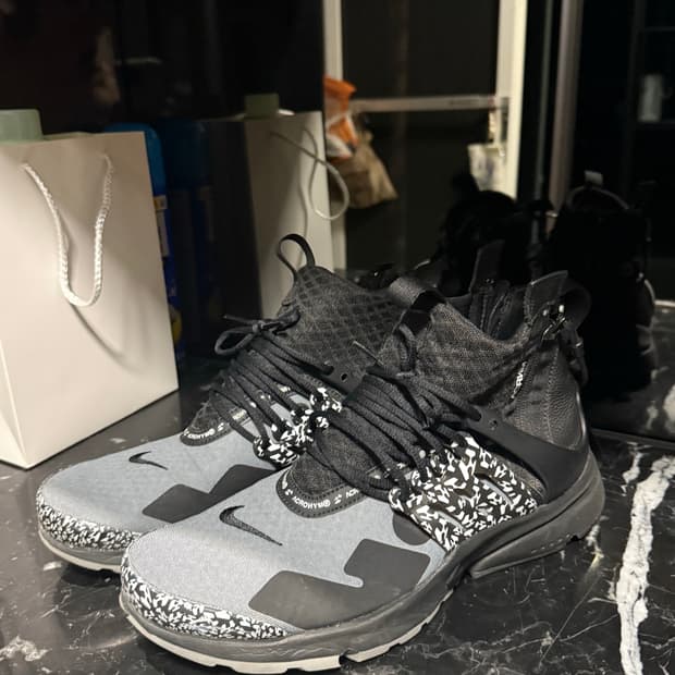 나이키 아크로님 프레스코